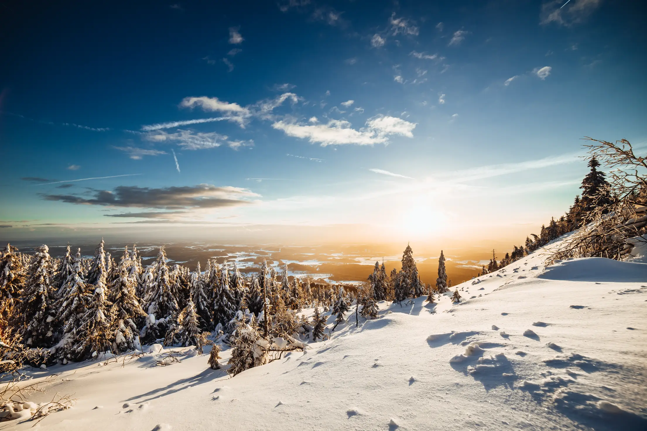 perfect winter scenery in the mountains free image