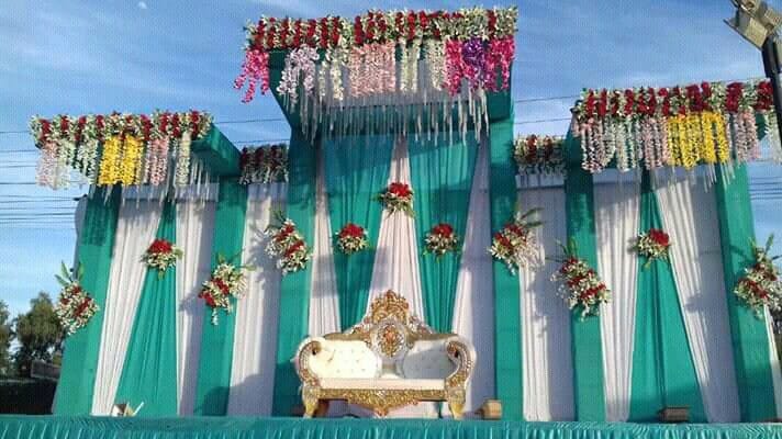 Decorated Stage floral (12)