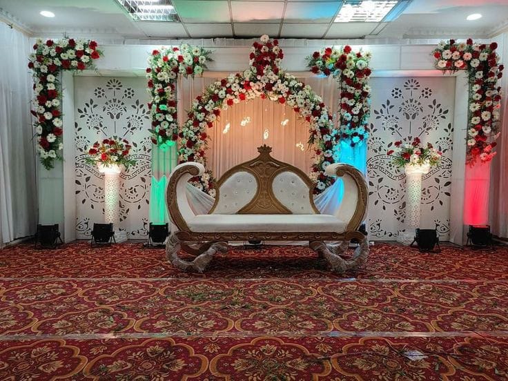 Decorated Stage floral (15)
