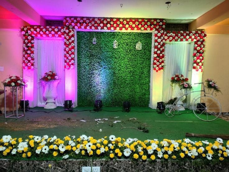 Decorated Stage floral (16)