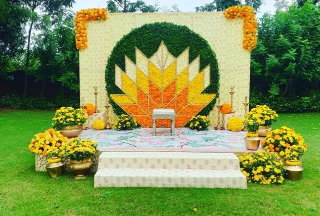 Decorated Stage floral (37)