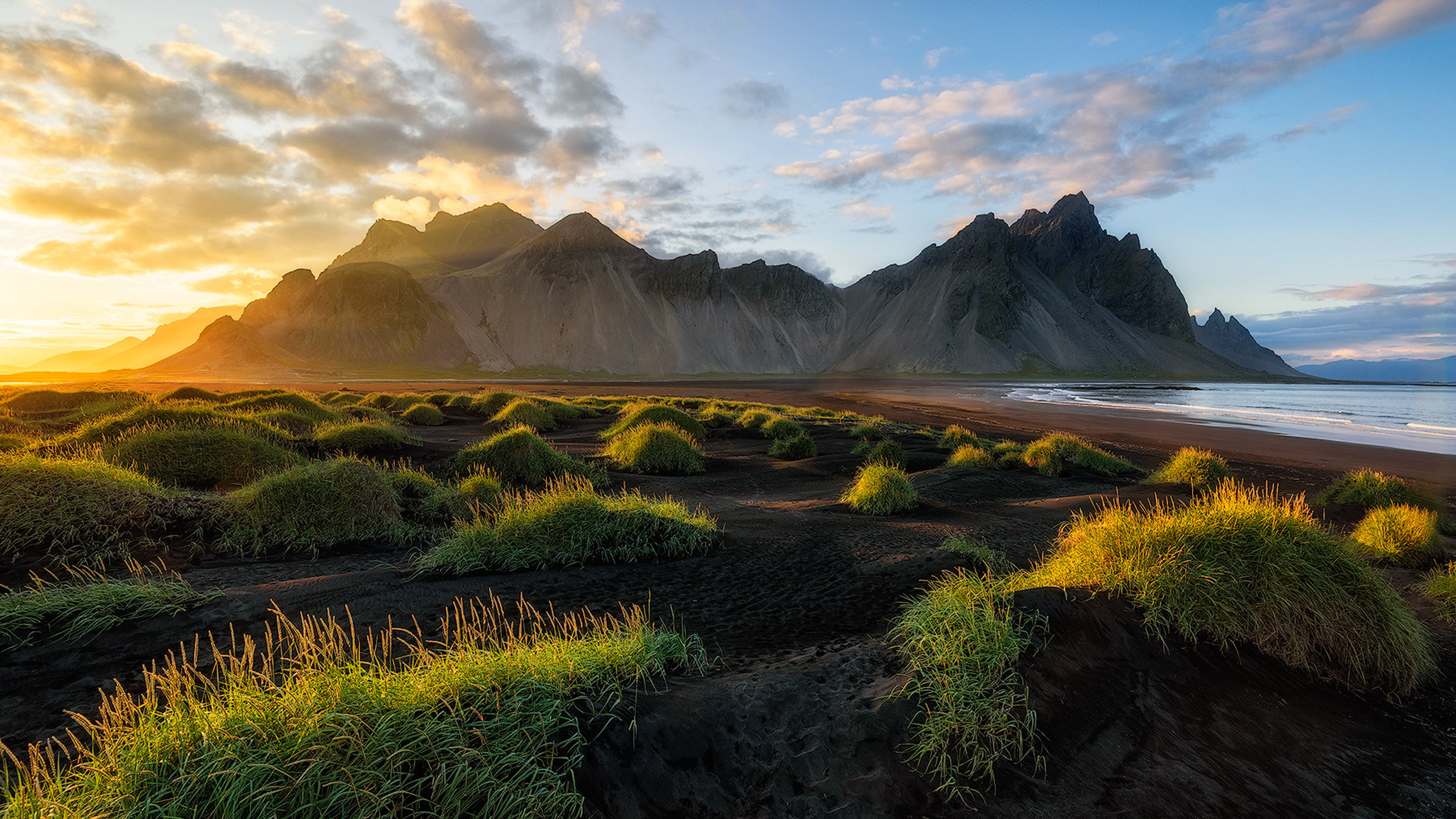 black sand beach in iceland sunset over vestrahorn batman mountain 4k ultra hd desktop wallpapers for computers laptop tablet and mobile phones 3840×2160 wallpaper