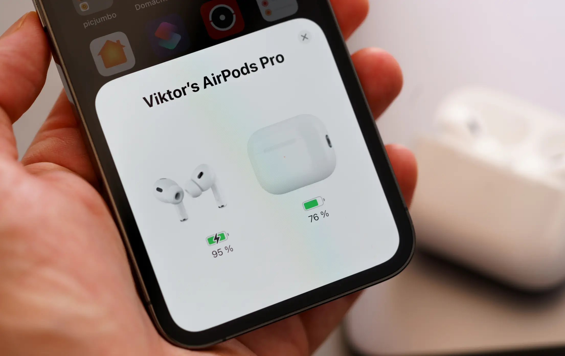 connecting airpods pro with iphone free photo