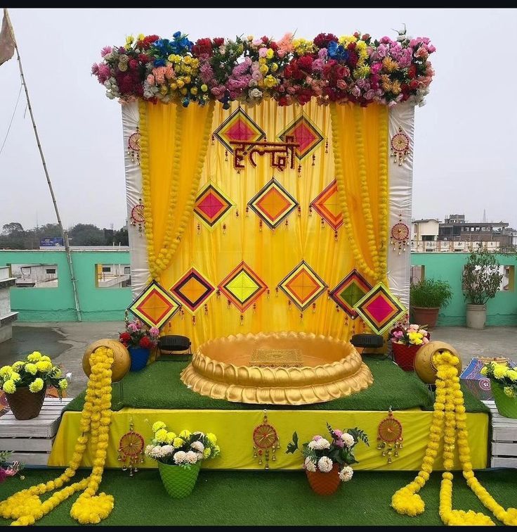 Decorated Stage floral (53)